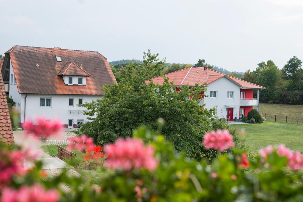 Hofmann'S Apartements & Ferienwohnungen Oberdachstetten Exterior foto