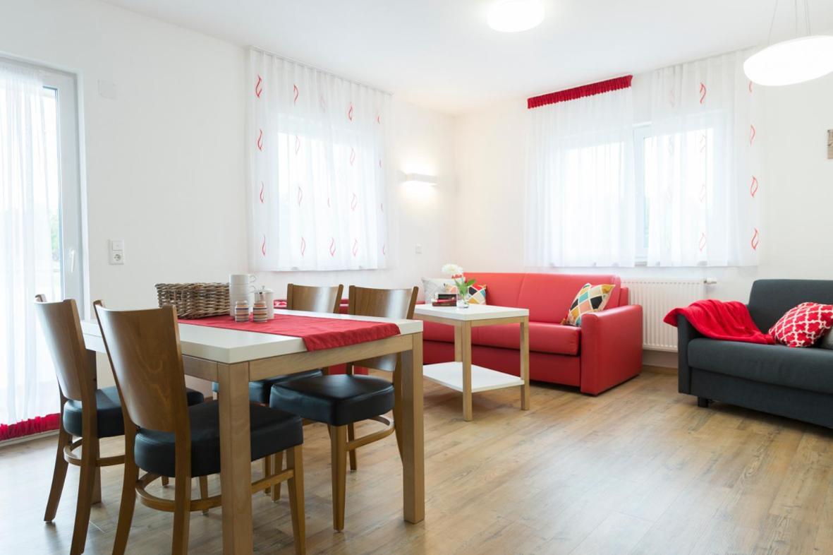 Hofmann'S Apartements & Ferienwohnungen Oberdachstetten Exterior foto